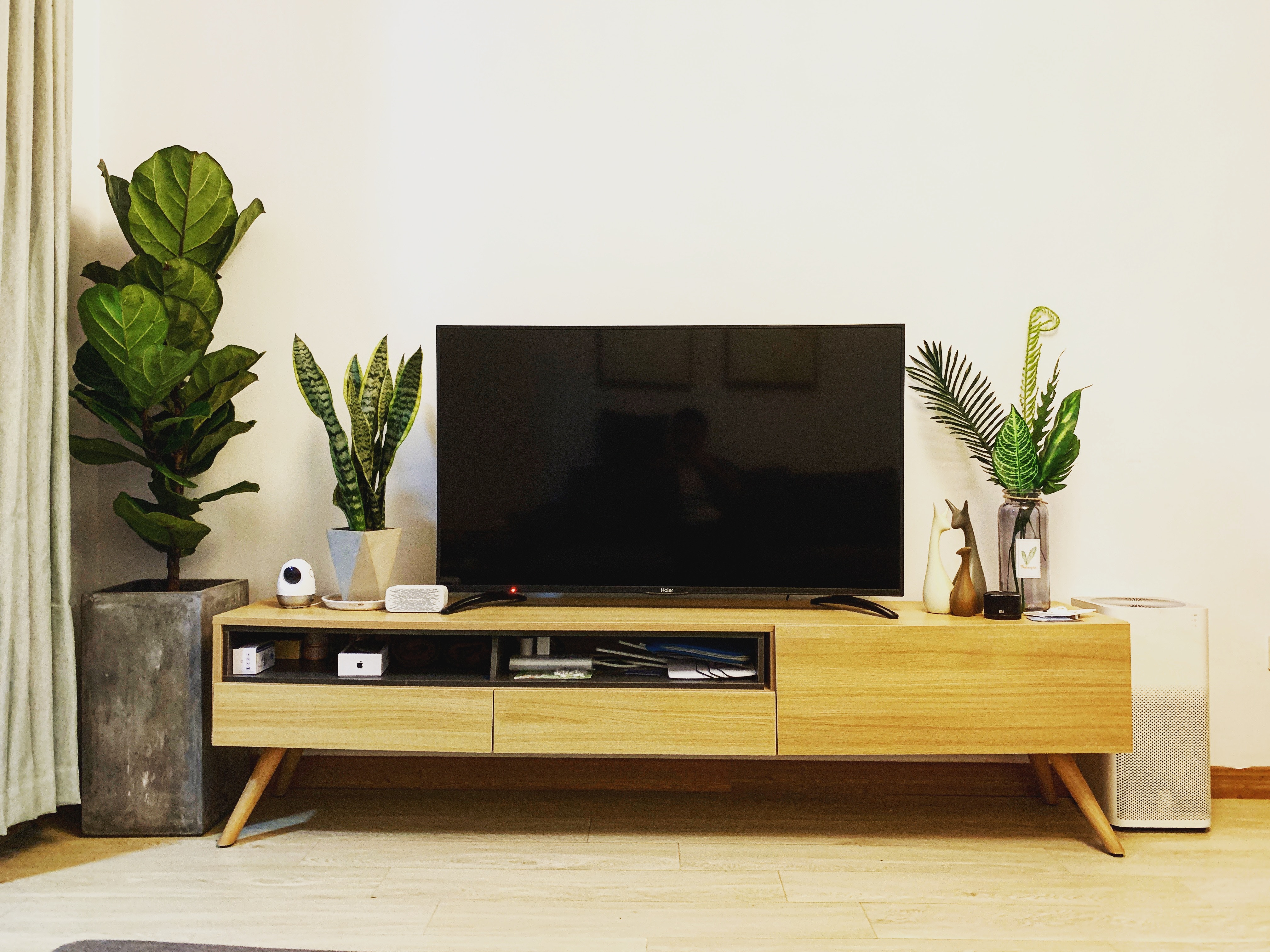 Features to Look For When Buying TV Set
