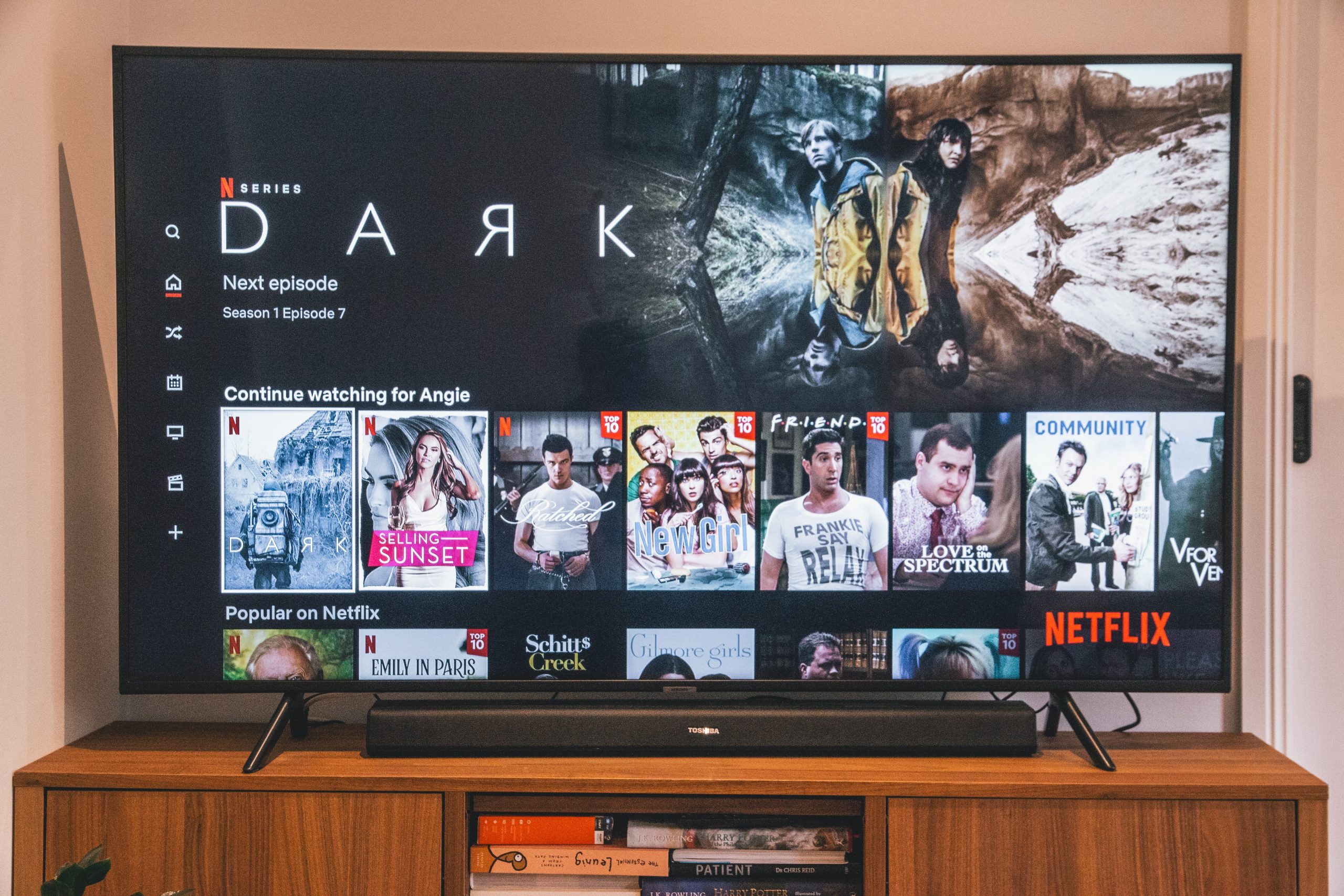 What is an Android Smart TV and What Can You Do With It